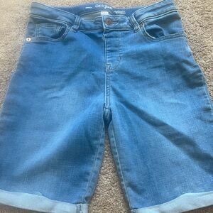 Girls cat and Jack side 14/16 shorts